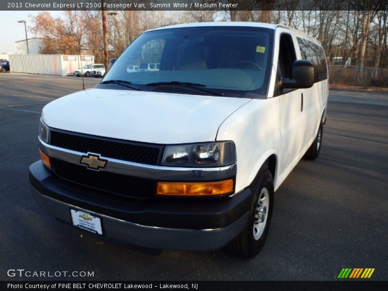 Summit White / Medium Pewter 2013 Chevrolet Express LT 2500 Passenger Van