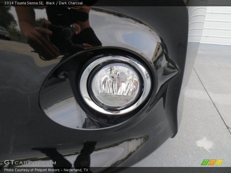 Black / Dark Charcoal 2014 Toyota Sienna SE