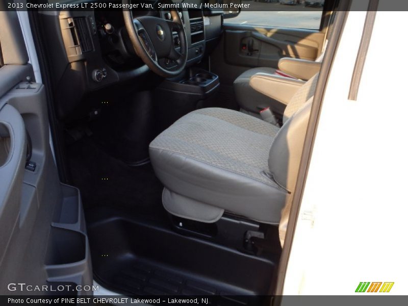 Summit White / Medium Pewter 2013 Chevrolet Express LT 2500 Passenger Van