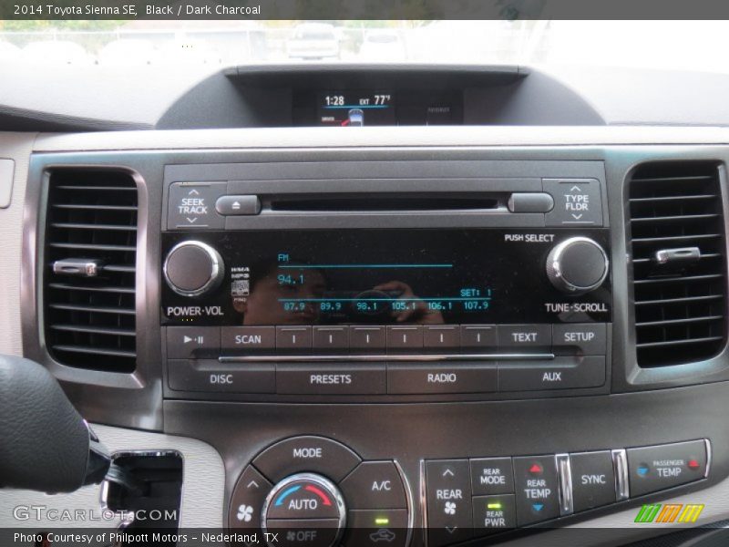 Audio System of 2014 Sienna SE