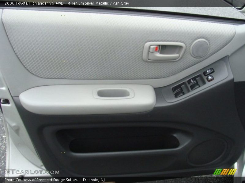 Millenium Silver Metallic / Ash Gray 2006 Toyota Highlander V6 4WD