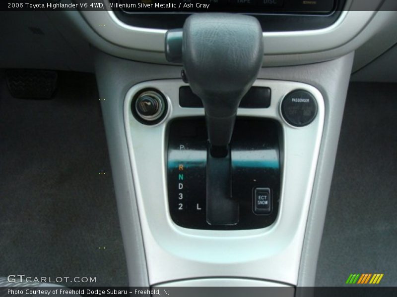 Millenium Silver Metallic / Ash Gray 2006 Toyota Highlander V6 4WD