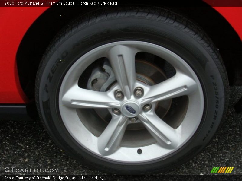  2010 Mustang GT Premium Coupe Wheel