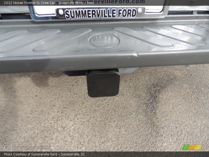 Avalanche White / Steel 2012 Nissan Frontier SL Crew Cab