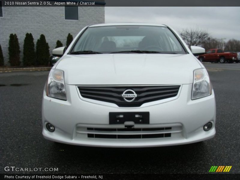 Aspen White / Charcoal 2010 Nissan Sentra 2.0 SL