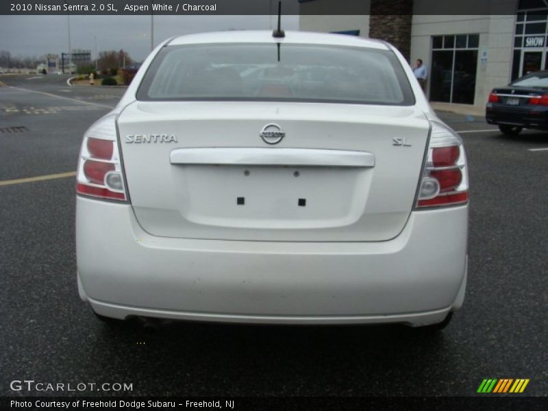 Aspen White / Charcoal 2010 Nissan Sentra 2.0 SL