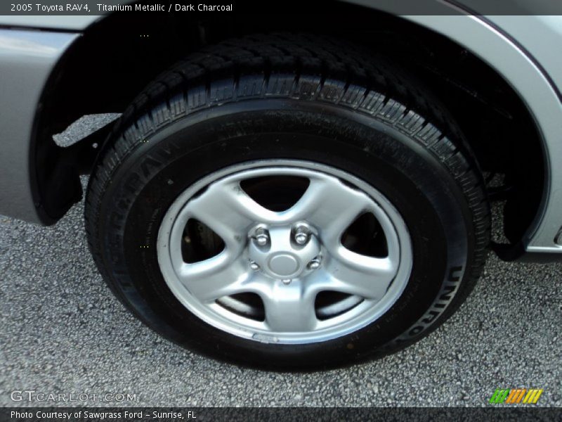 Titanium Metallic / Dark Charcoal 2005 Toyota RAV4