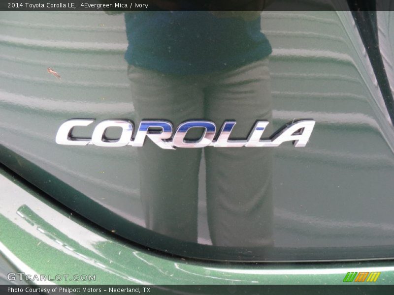 4Evergreen Mica / Ivory 2014 Toyota Corolla LE
