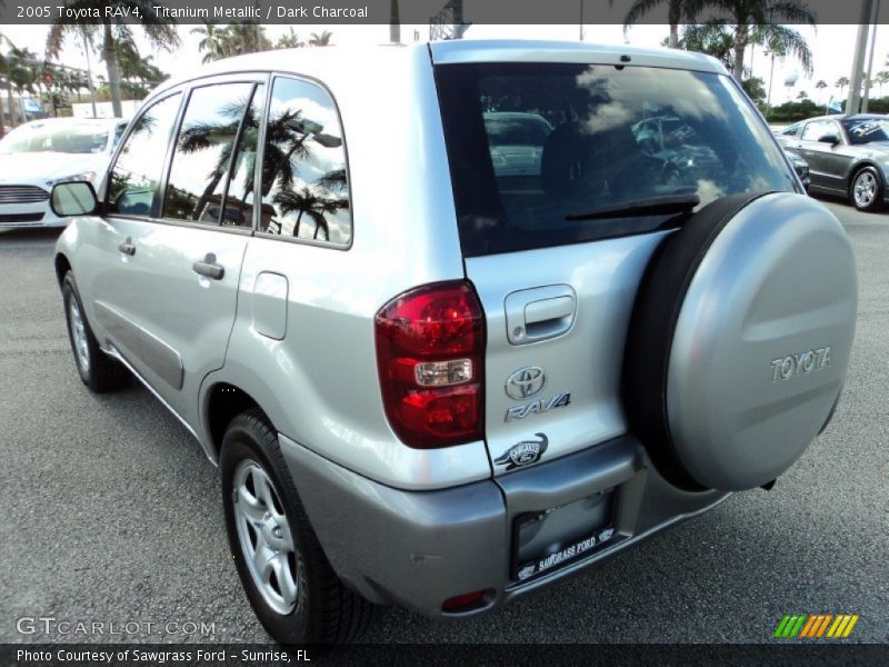 Titanium Metallic / Dark Charcoal 2005 Toyota RAV4