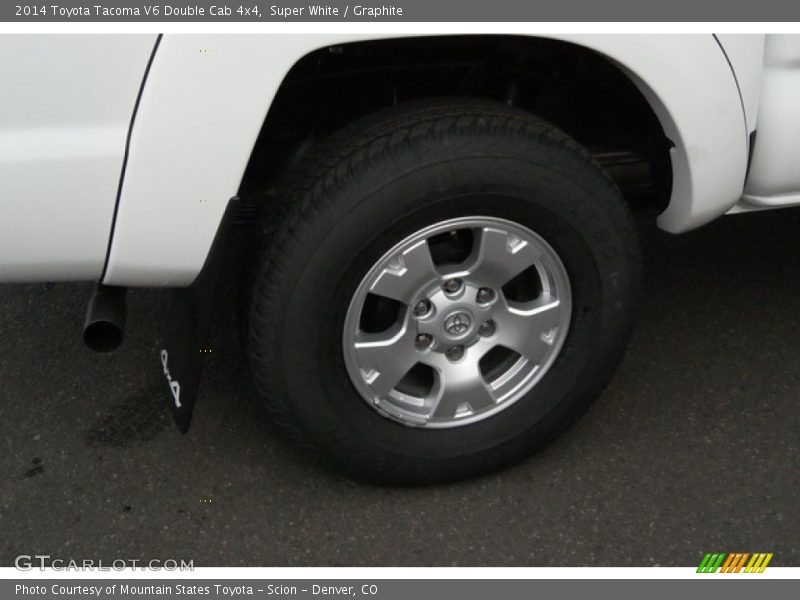Super White / Graphite 2014 Toyota Tacoma V6 Double Cab 4x4