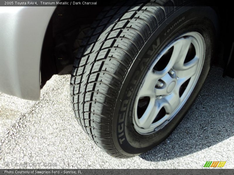 Titanium Metallic / Dark Charcoal 2005 Toyota RAV4