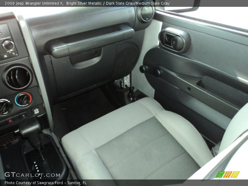 Bright Silver Metallic / Dark Slate Gray/Medium Slate Gray 2009 Jeep Wrangler Unlimited X