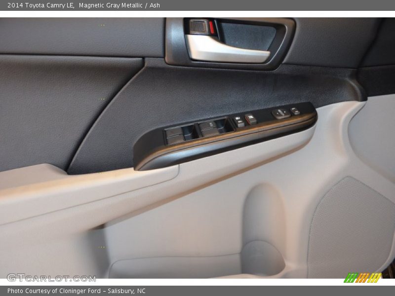 Magnetic Gray Metallic / Ash 2014 Toyota Camry LE