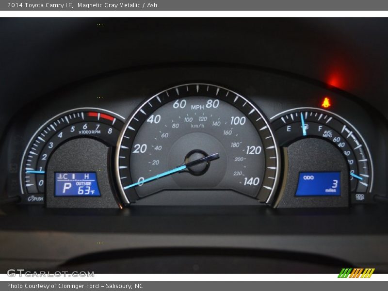 Magnetic Gray Metallic / Ash 2014 Toyota Camry LE