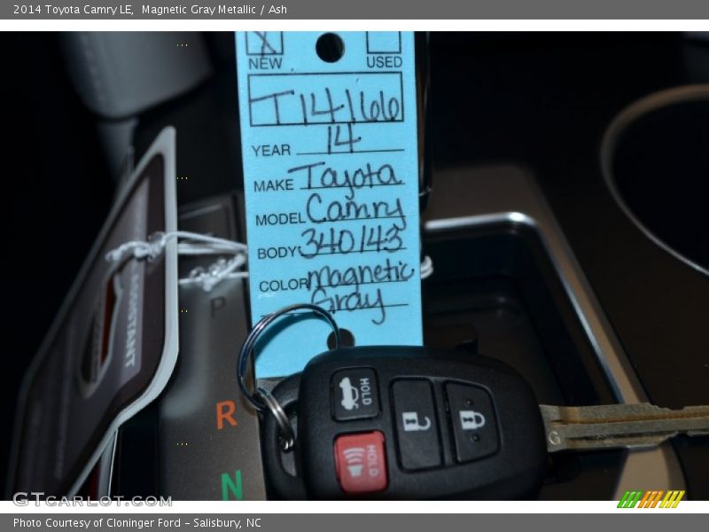 Magnetic Gray Metallic / Ash 2014 Toyota Camry LE