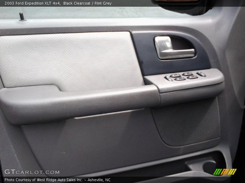 Black Clearcoat / Flint Grey 2003 Ford Expedition XLT 4x4