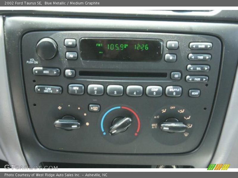 Blue Metallic / Medium Graphite 2002 Ford Taurus SE