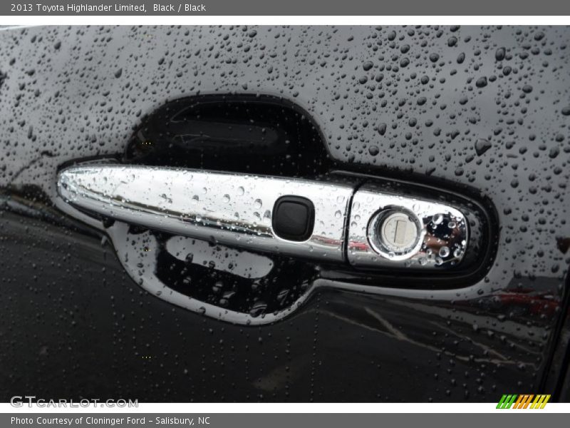 Black / Black 2013 Toyota Highlander Limited