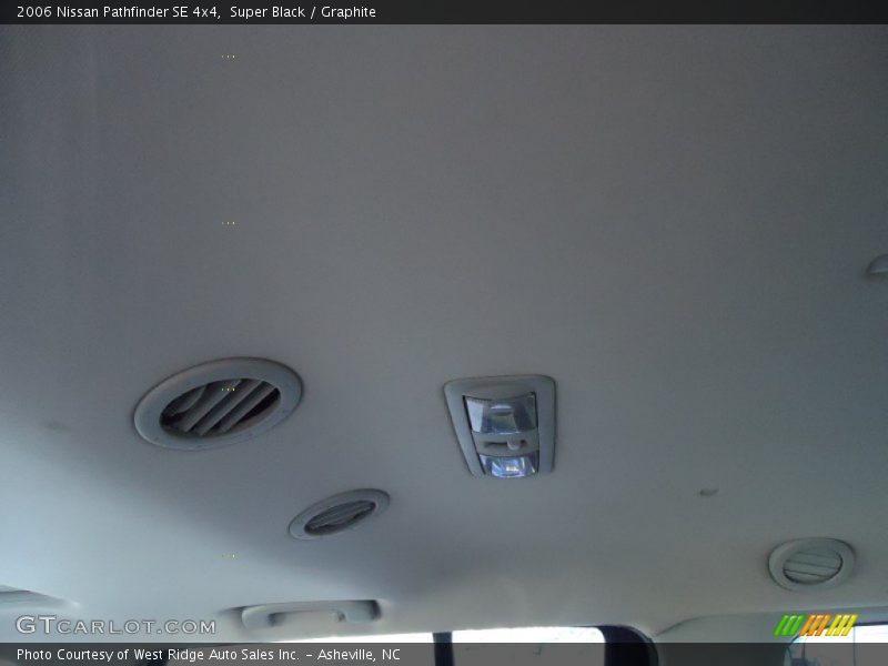 Super Black / Graphite 2006 Nissan Pathfinder SE 4x4