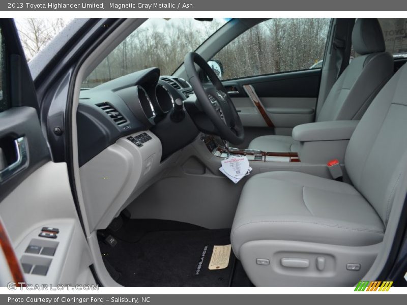 Magnetic Gray Metallic / Ash 2013 Toyota Highlander Limited