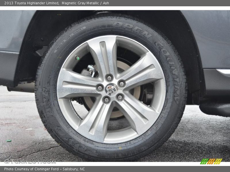 Magnetic Gray Metallic / Ash 2013 Toyota Highlander Limited