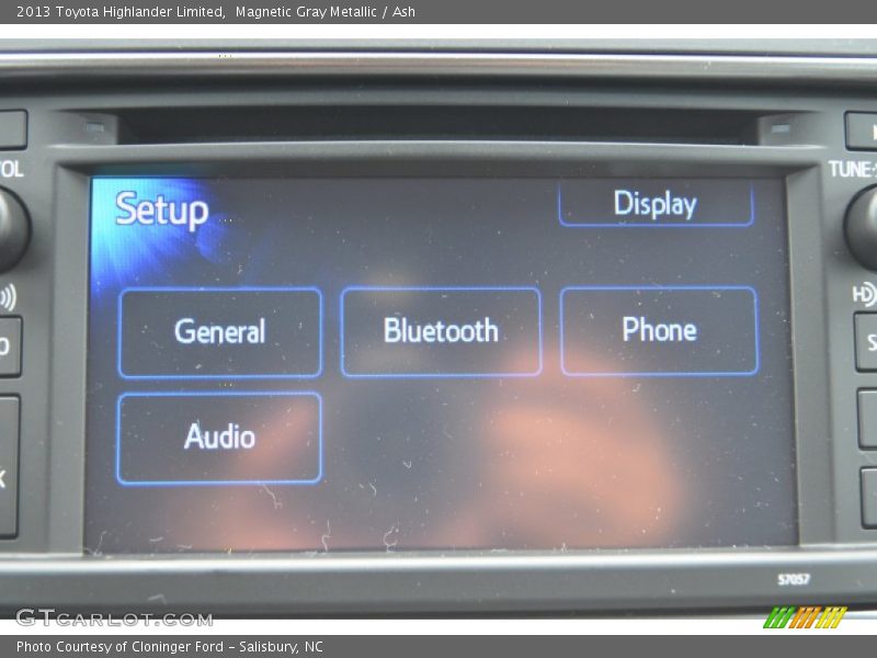 Magnetic Gray Metallic / Ash 2013 Toyota Highlander Limited