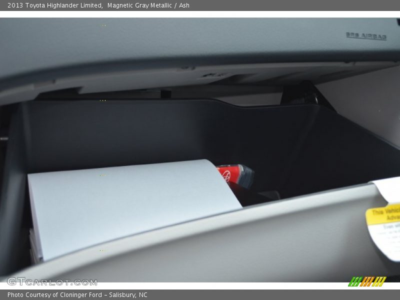 Magnetic Gray Metallic / Ash 2013 Toyota Highlander Limited