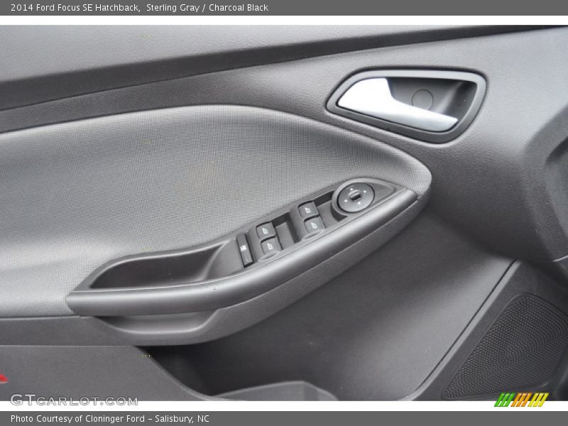 Sterling Gray / Charcoal Black 2014 Ford Focus SE Hatchback