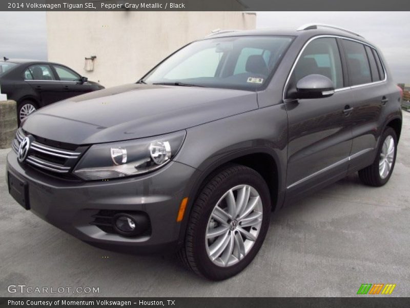 Pepper Gray Metallic / Black 2014 Volkswagen Tiguan SEL