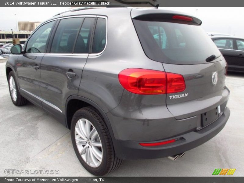 Pepper Gray Metallic / Black 2014 Volkswagen Tiguan SEL