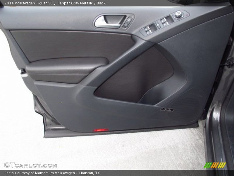 Pepper Gray Metallic / Black 2014 Volkswagen Tiguan SEL
