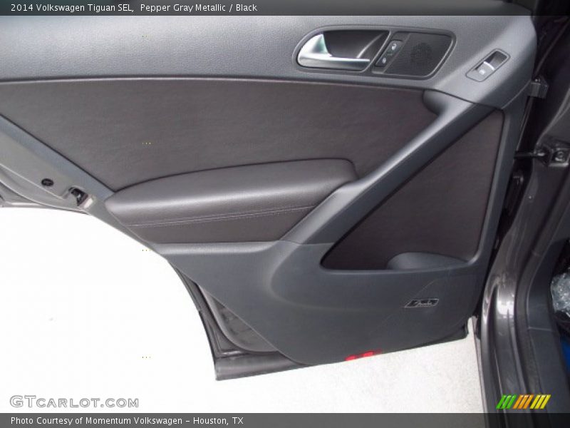 Pepper Gray Metallic / Black 2014 Volkswagen Tiguan SEL