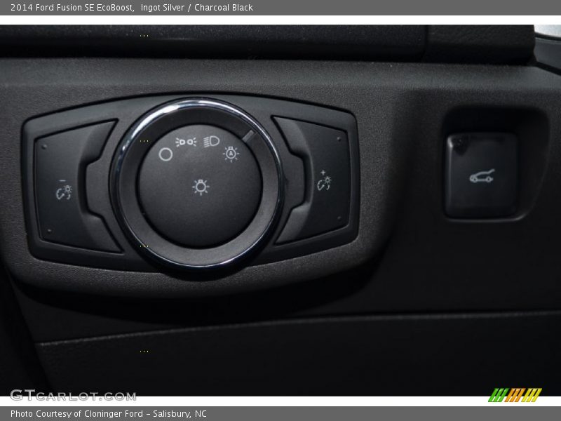 Ingot Silver / Charcoal Black 2014 Ford Fusion SE EcoBoost