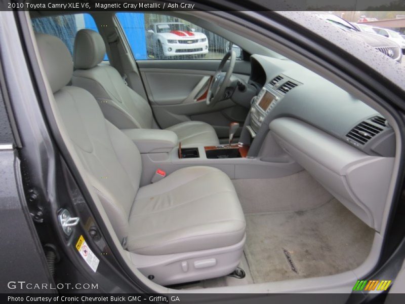 Magnetic Gray Metallic / Ash Gray 2010 Toyota Camry XLE V6