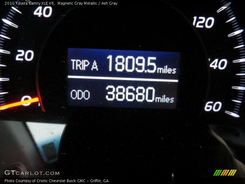 Magnetic Gray Metallic / Ash Gray 2010 Toyota Camry XLE V6