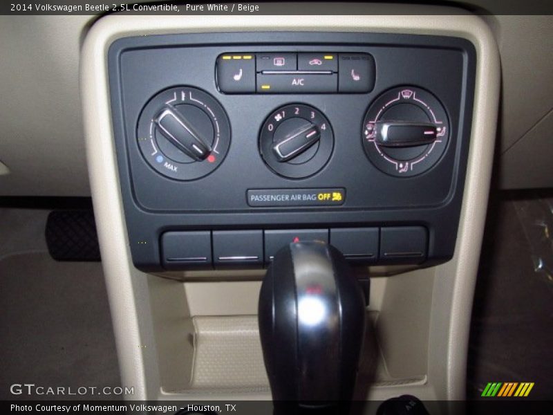 Pure White / Beige 2014 Volkswagen Beetle 2.5L Convertible