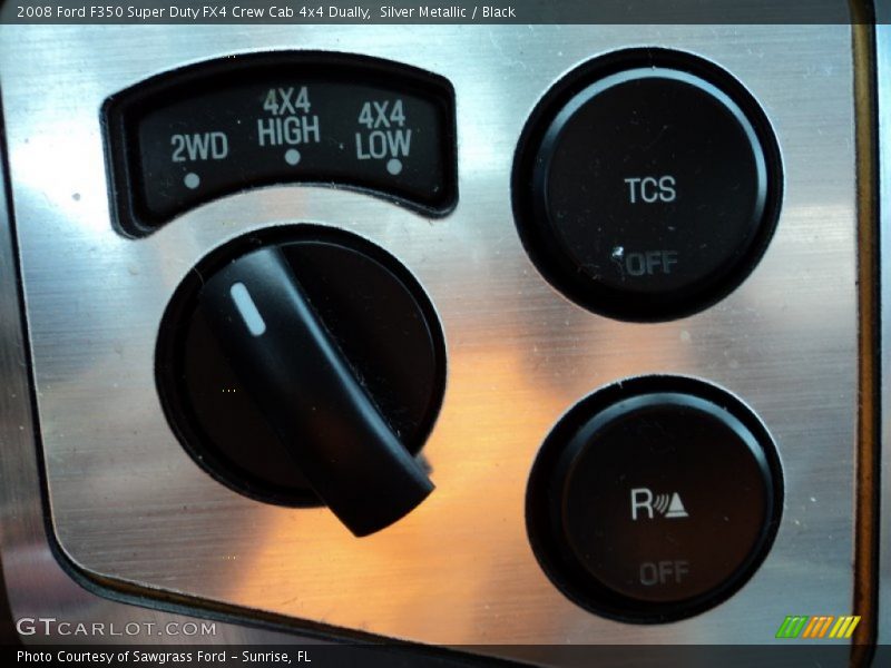 Silver Metallic / Black 2008 Ford F350 Super Duty FX4 Crew Cab 4x4 Dually