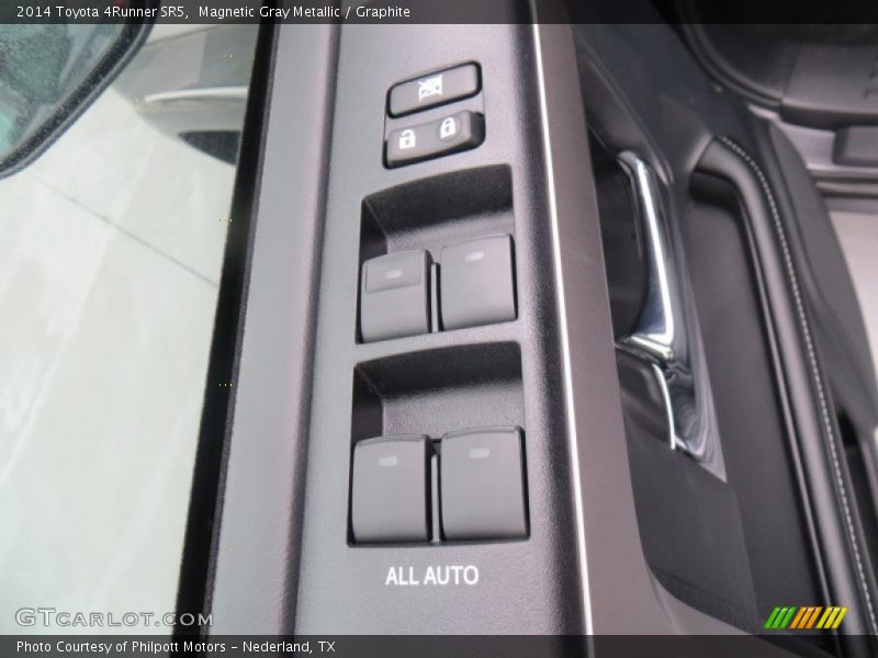 Magnetic Gray Metallic / Graphite 2014 Toyota 4Runner SR5