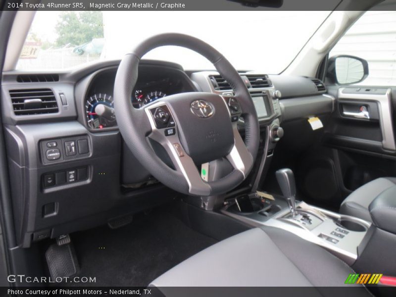 Magnetic Gray Metallic / Graphite 2014 Toyota 4Runner SR5