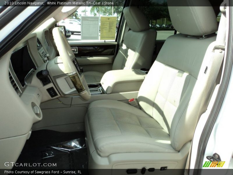 White Platinum Metallic Tri-Coat / Stone 2010 Lincoln Navigator