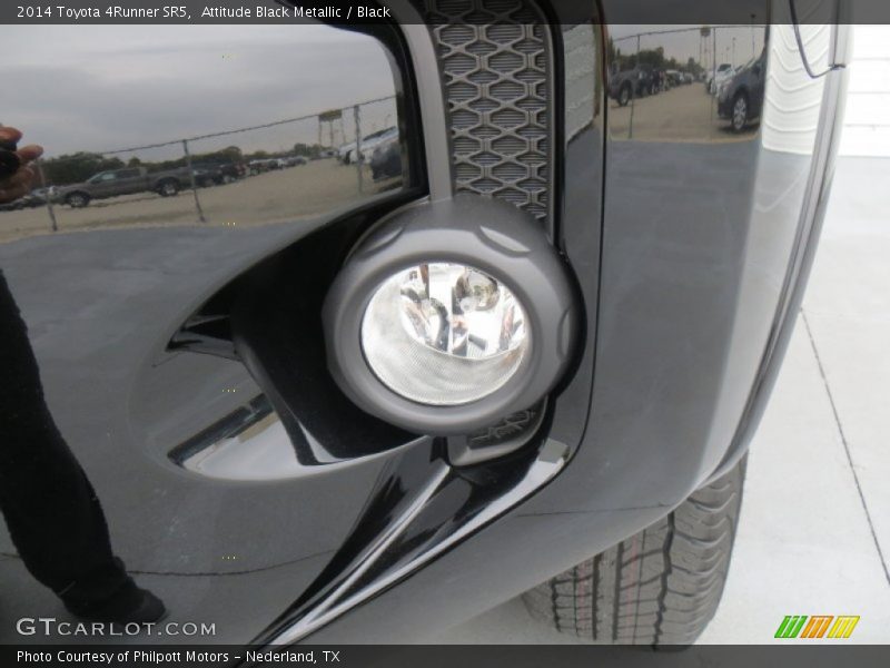 Attitude Black Metallic / Black 2014 Toyota 4Runner SR5
