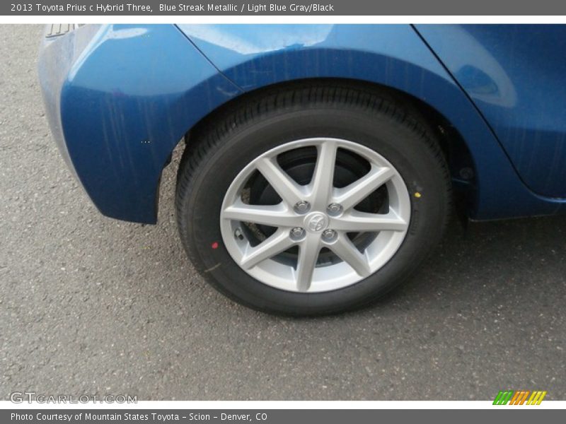 Blue Streak Metallic / Light Blue Gray/Black 2013 Toyota Prius c Hybrid Three