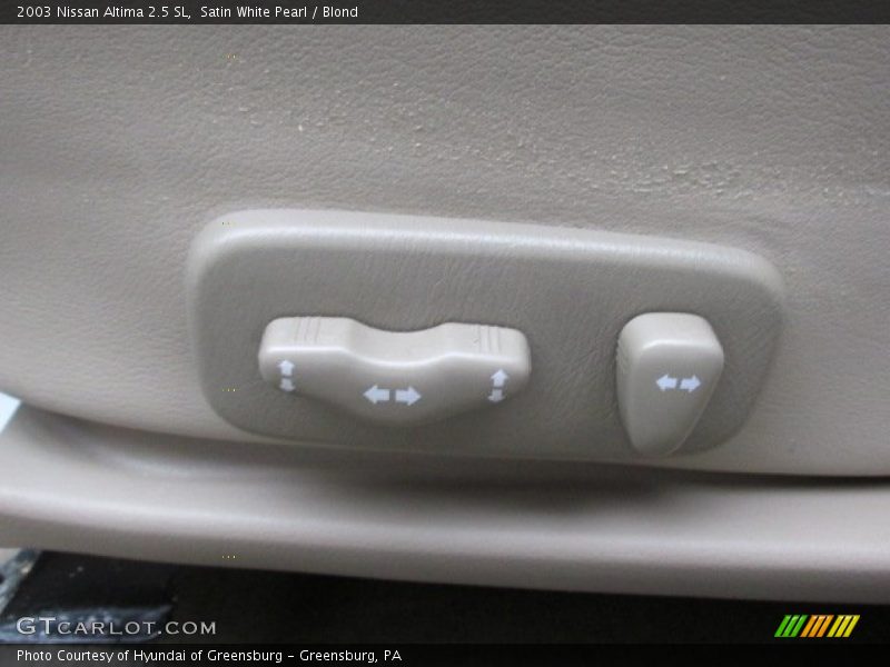 Satin White Pearl / Blond 2003 Nissan Altima 2.5 SL