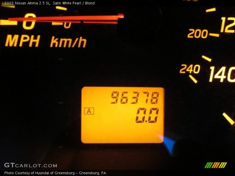 Satin White Pearl / Blond 2003 Nissan Altima 2.5 SL