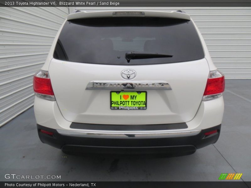 Blizzard White Pearl / Sand Beige 2013 Toyota Highlander V6