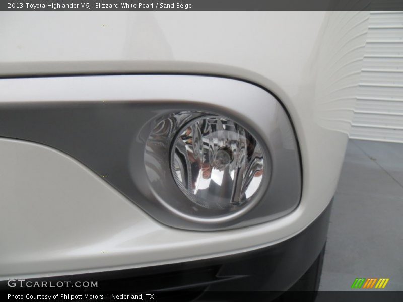 Blizzard White Pearl / Sand Beige 2013 Toyota Highlander V6