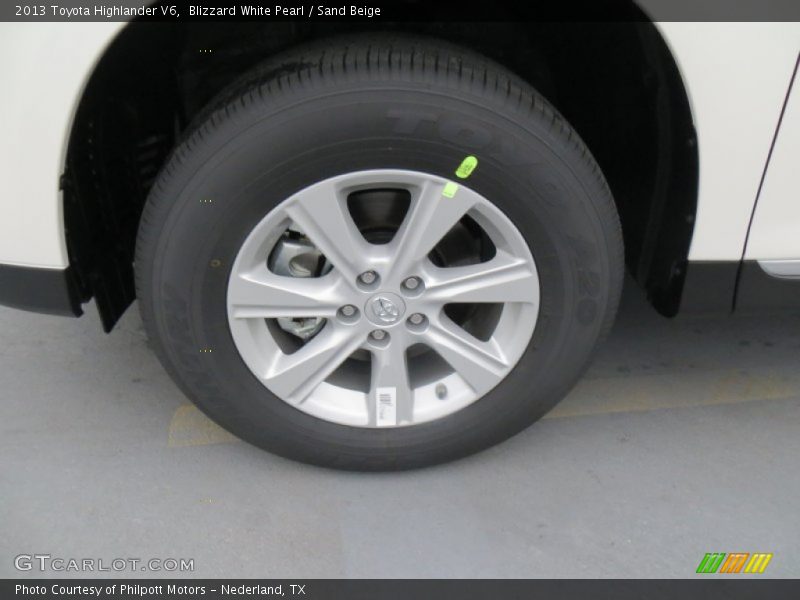 Blizzard White Pearl / Sand Beige 2013 Toyota Highlander V6