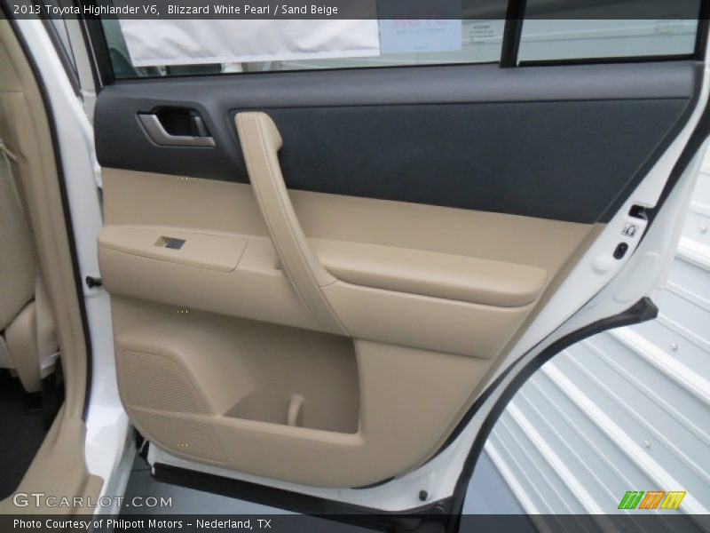Blizzard White Pearl / Sand Beige 2013 Toyota Highlander V6