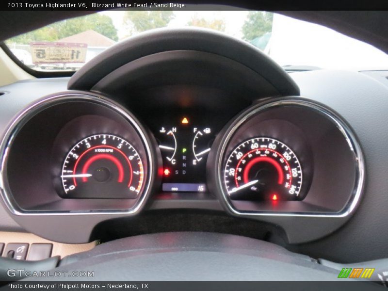 Blizzard White Pearl / Sand Beige 2013 Toyota Highlander V6