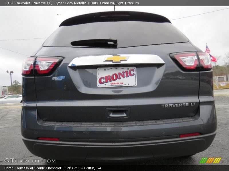 Cyber Grey Metallic / Dark Titanium/Light Titanium 2014 Chevrolet Traverse LT
